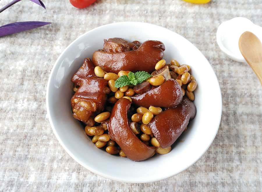 黃豆燜豬蹄
